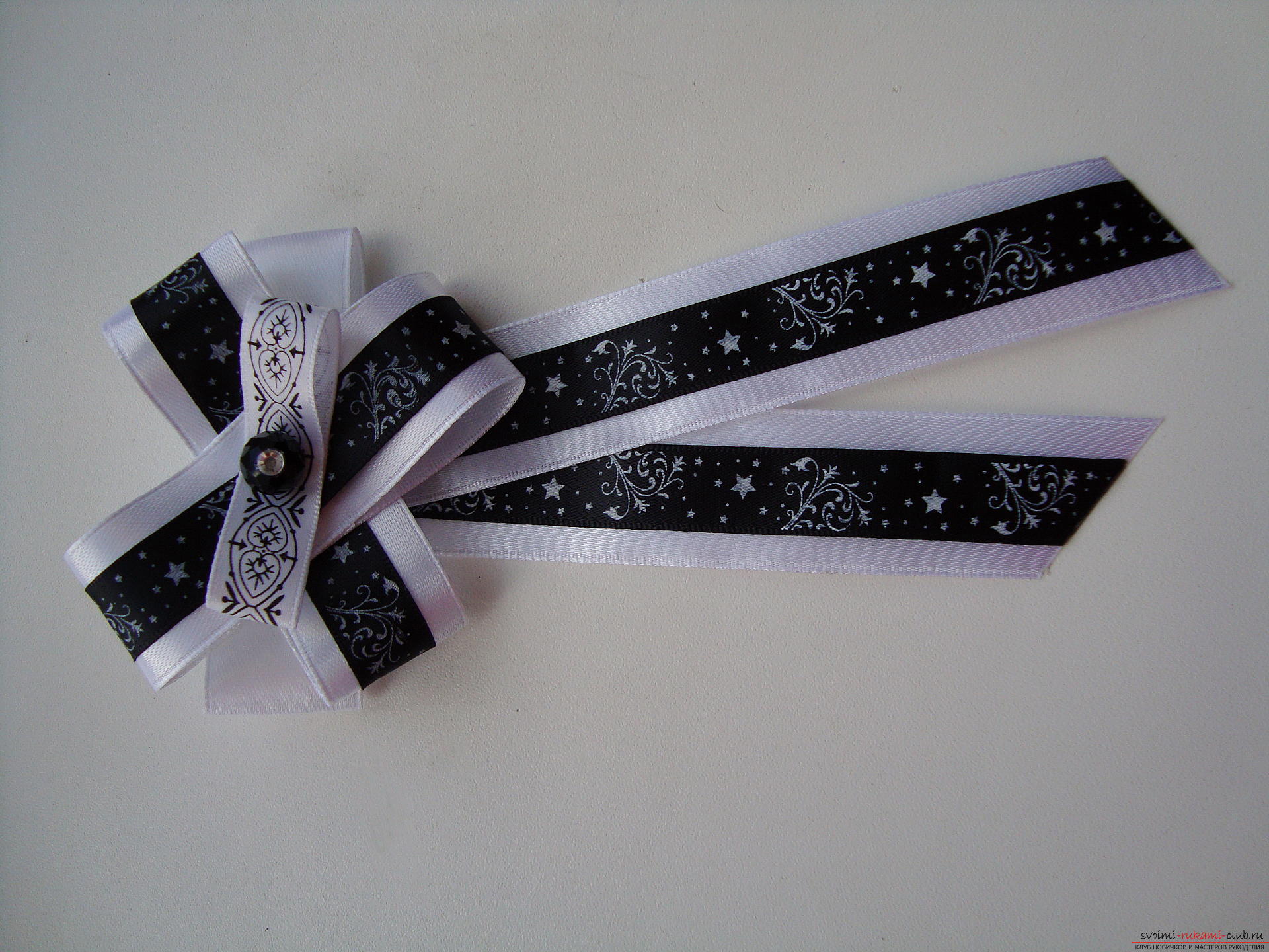 Инструкция стъпка по стъпка за създаване на вратовръзка за момиче до 1 септември. Снимка номер 16