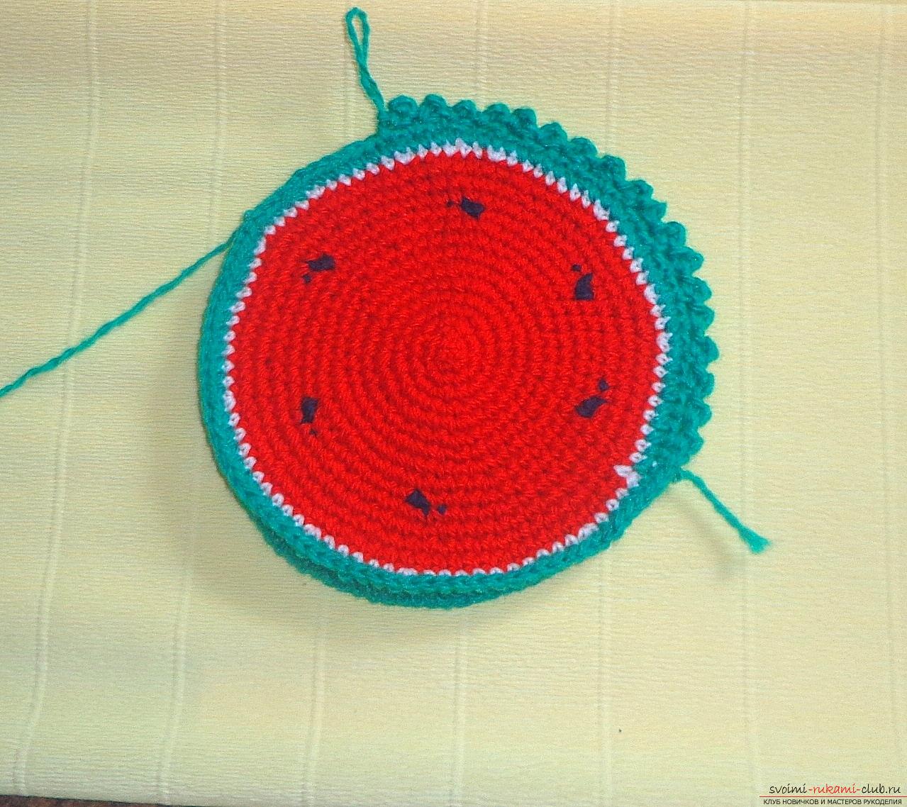Photo to a lesson on crocheting crochet 
