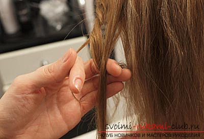 Hairstyles for the holiday with their own hands can be created by using training material and photo-instructions. Beautiful simple hairstyles we learn to do at home .. Picture №9