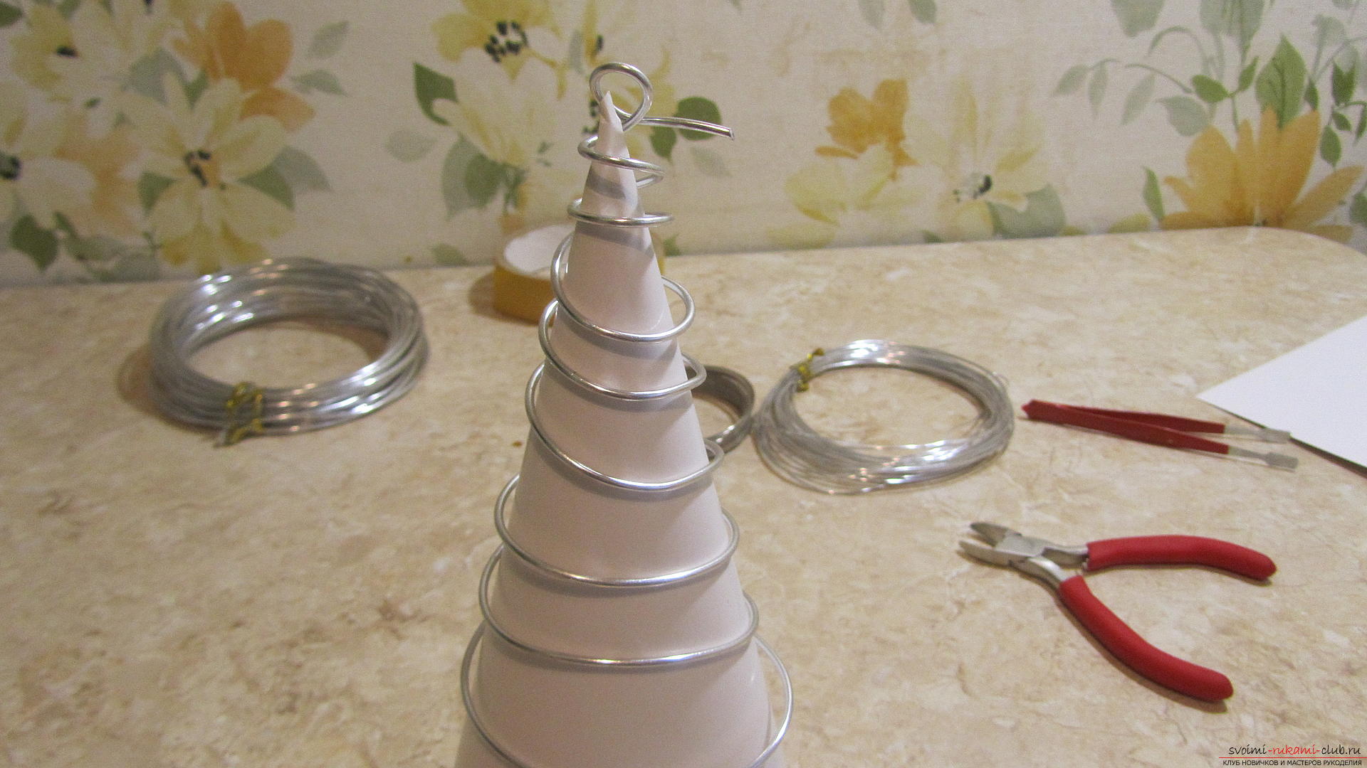 Master-class of making by own hands the original New Year tree - Christmas trees made of lace .. Picture №3