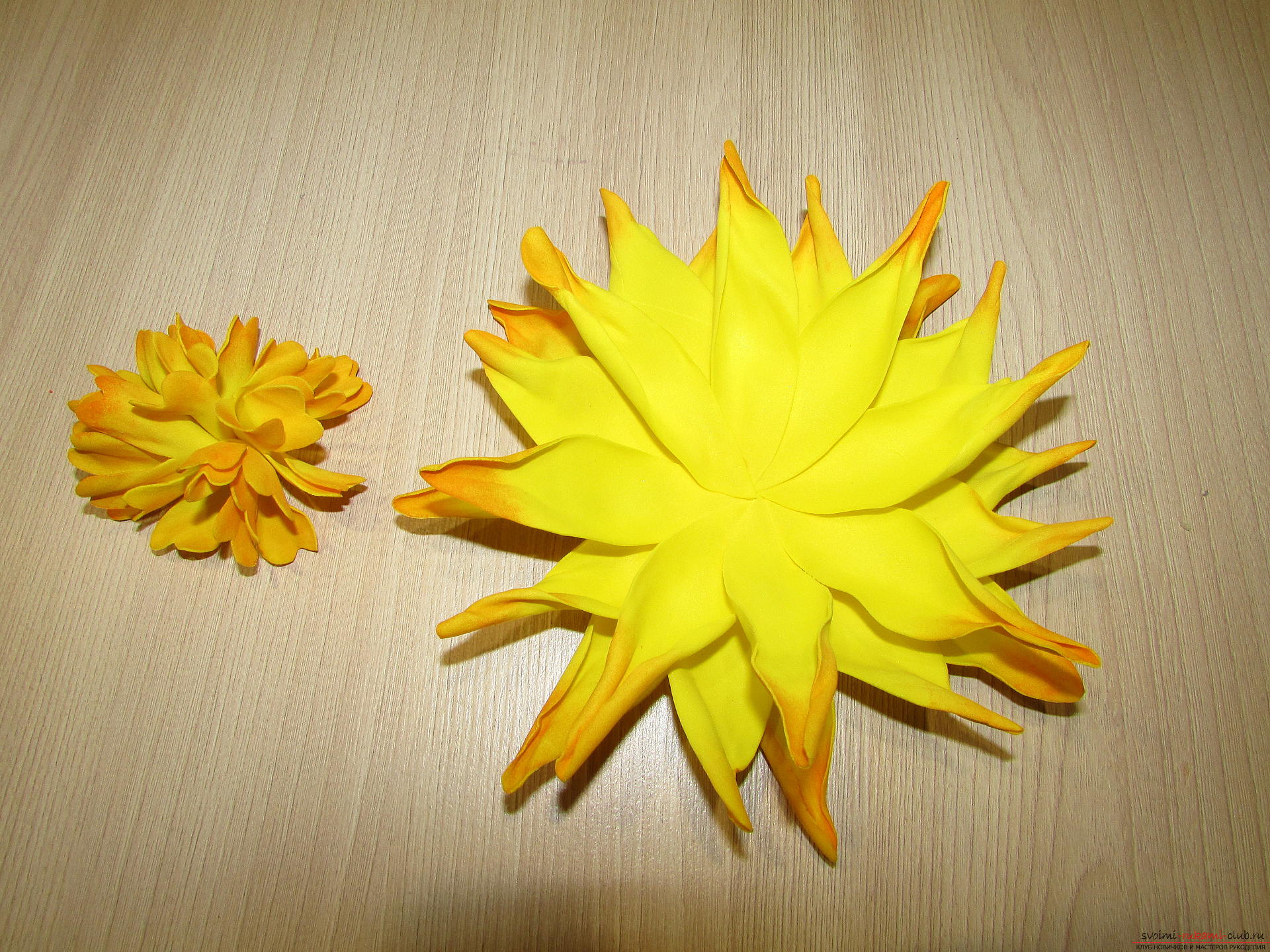 A master class with step-by-step photos will teach you how to make flowers from fameirana yourself. Photo number 17