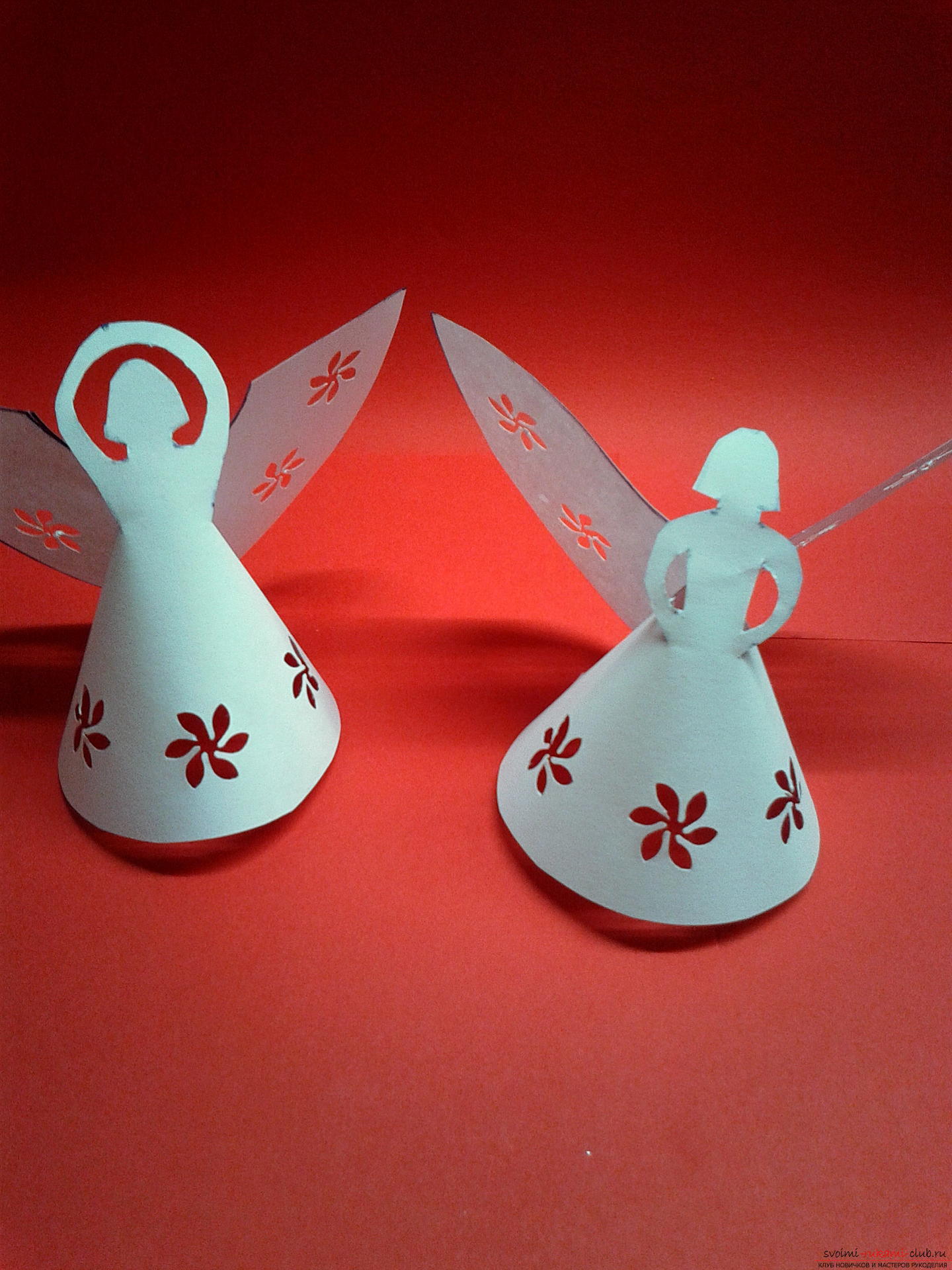 Deze masterclass beschrijft het proces van het maken van oudejaarsambachten. Mooie engel van papier werden gemaakt als decoraties op de kerstboom. Foto # 12