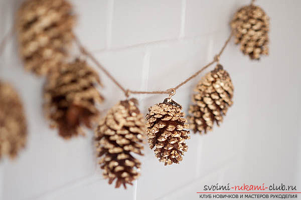 photoinstruction of creating a garland of cones to your hands. Picture №10