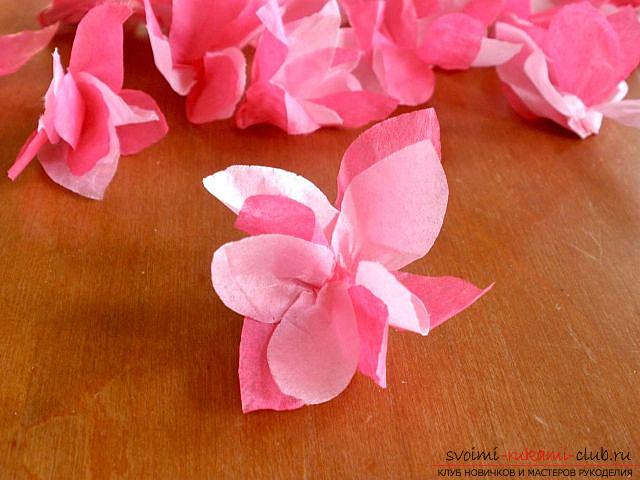 Flowers with their own hands, how to make a flower of paper with their own hands, flowers made from corrugated paper, tips, recommendations, step by step instruction of execution .. Photo # 6
