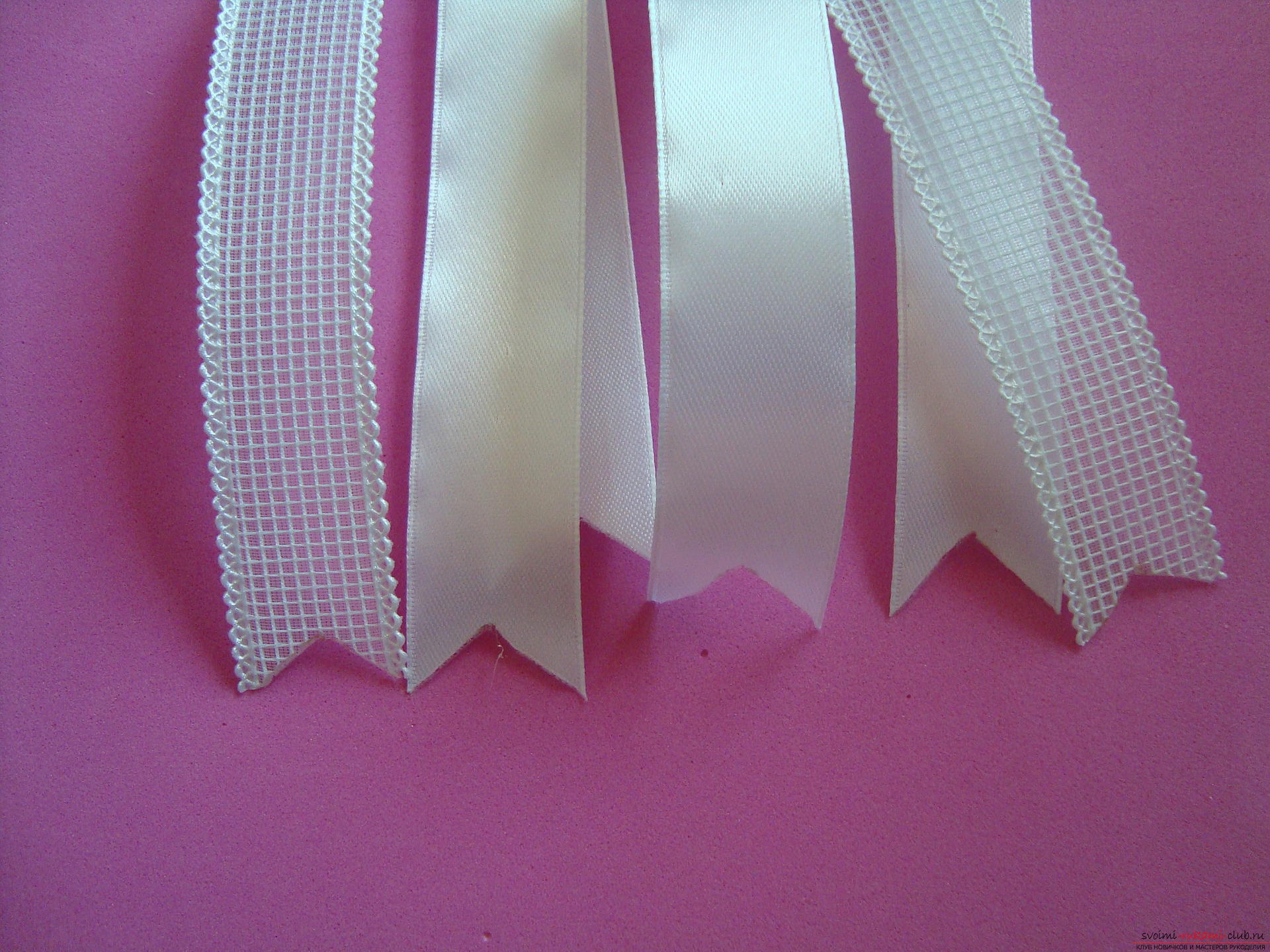 Step-by-step guide to making bows by September 1 for schoolgirls describing the steps and photos. Photo №4