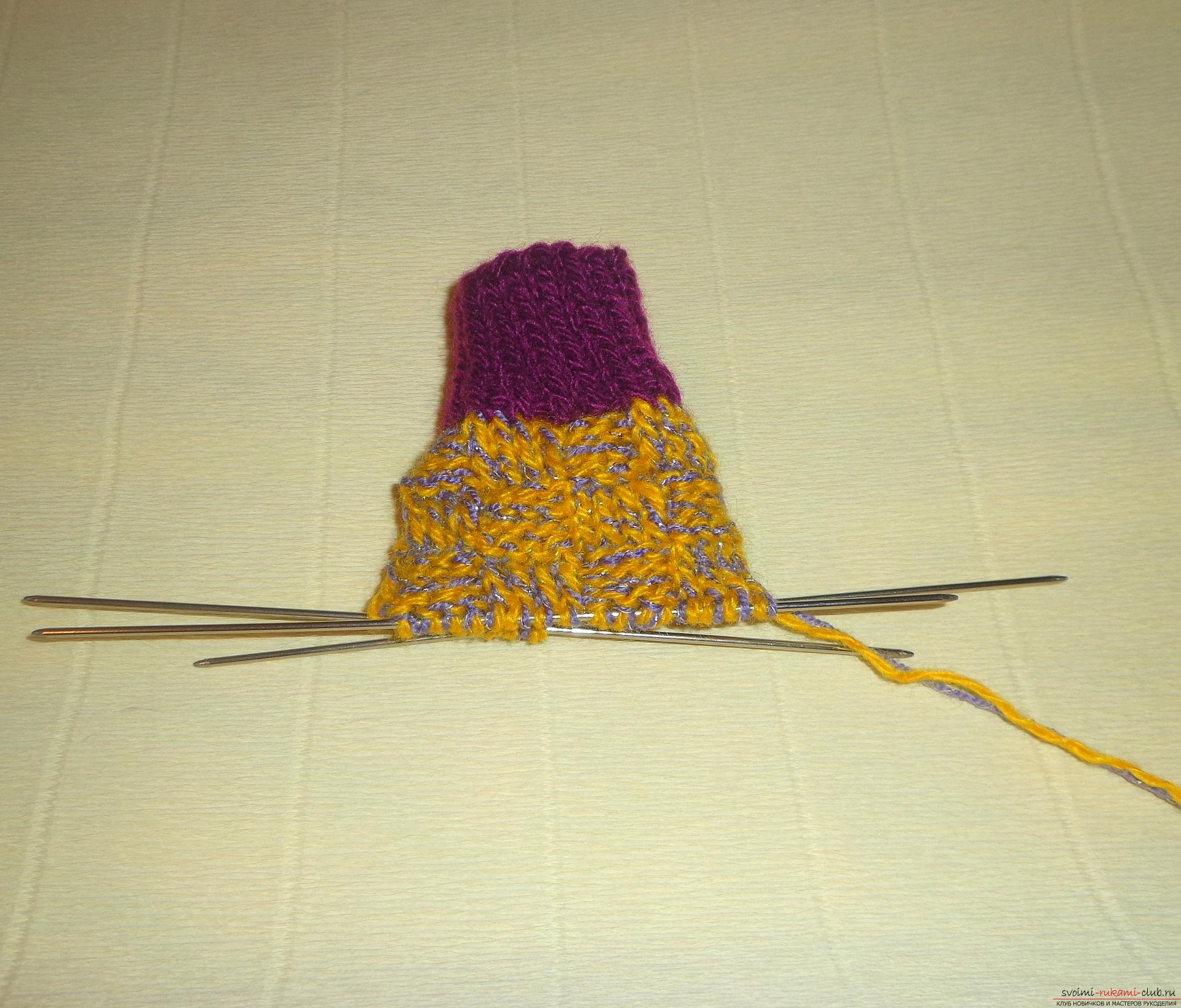 Photo to the lesson on knitting with knitting needles of children's socks "Winter". Photo №5