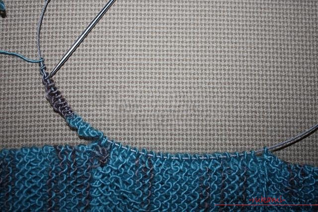 We knit the sweater with knitting needles. Photo №26