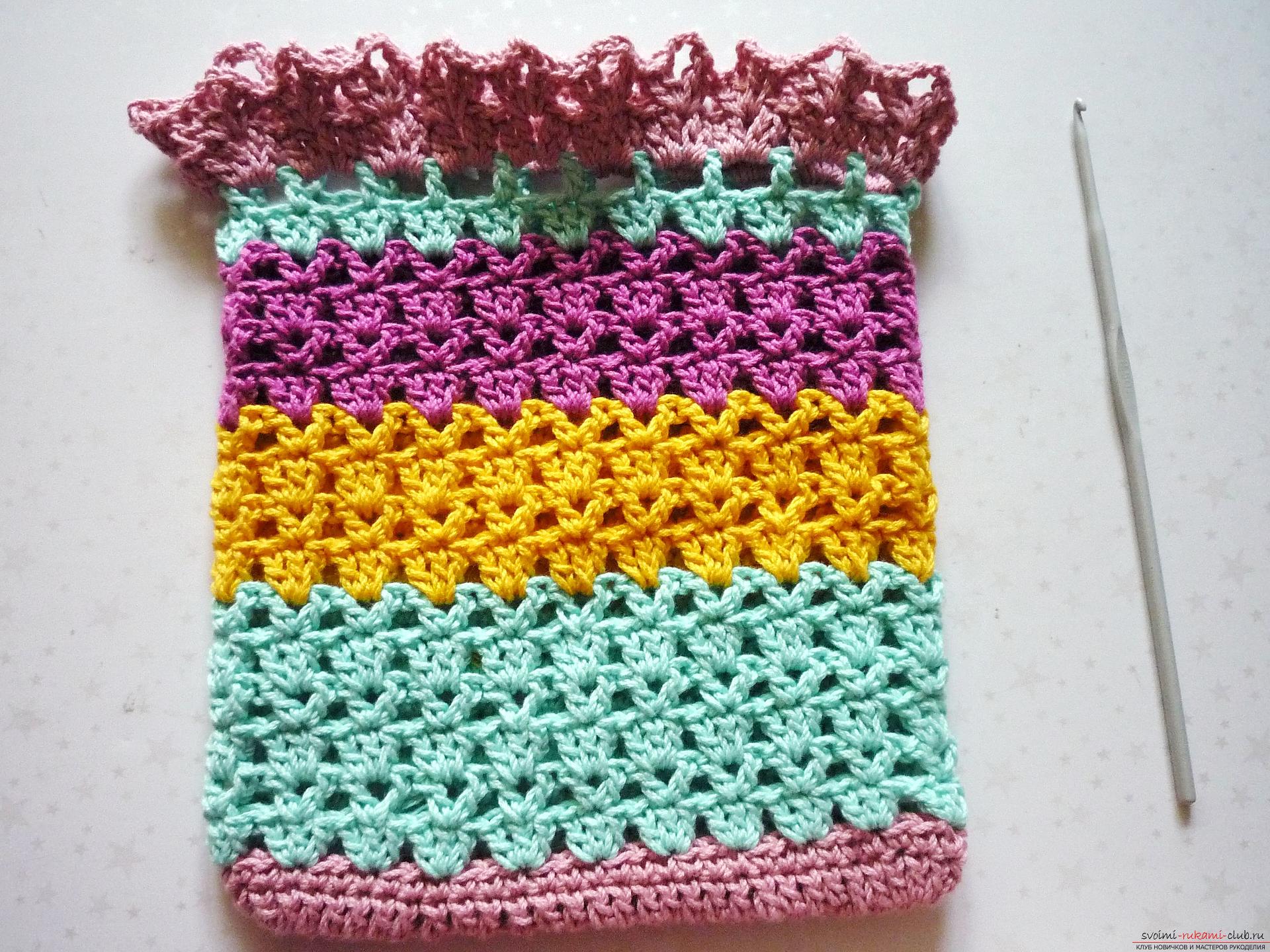 A master class with a photo will help you learn how to knit a unique bag with a crochet, in this description you will also get acquainted with the knitting of a cover for the phone .. Photo # 10