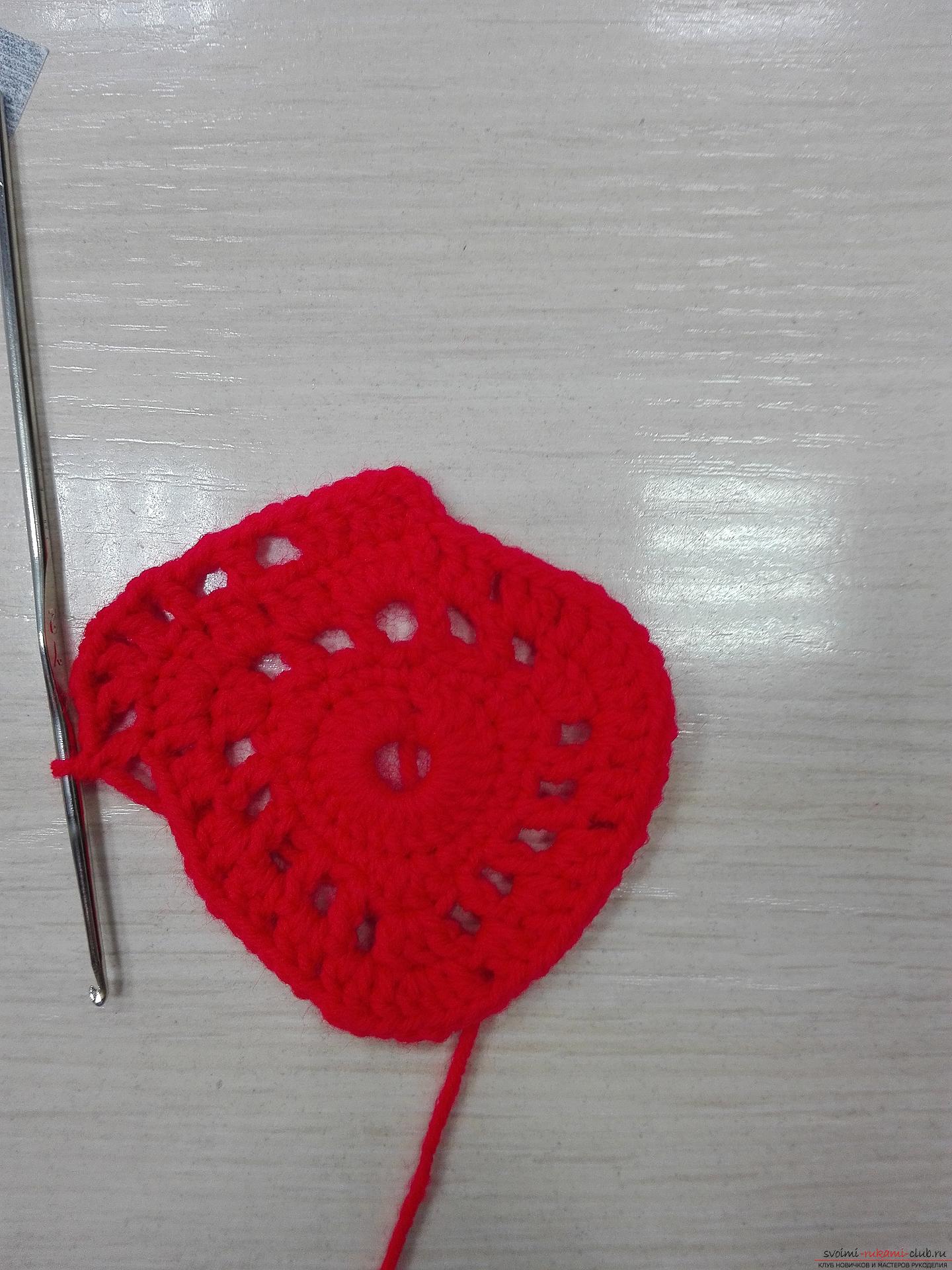 This master class will teach you how to crochet a napkin in the form of a heart for Valentine's Day. Photo №7