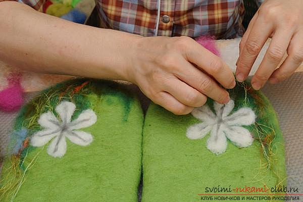 How to create your own comfortable slippers by felting. Photo Number 11