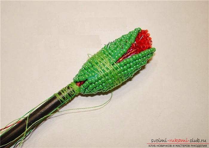 How to weave flowers of poppies, photo and description of weaving a bouquet of poppies. Photo №6