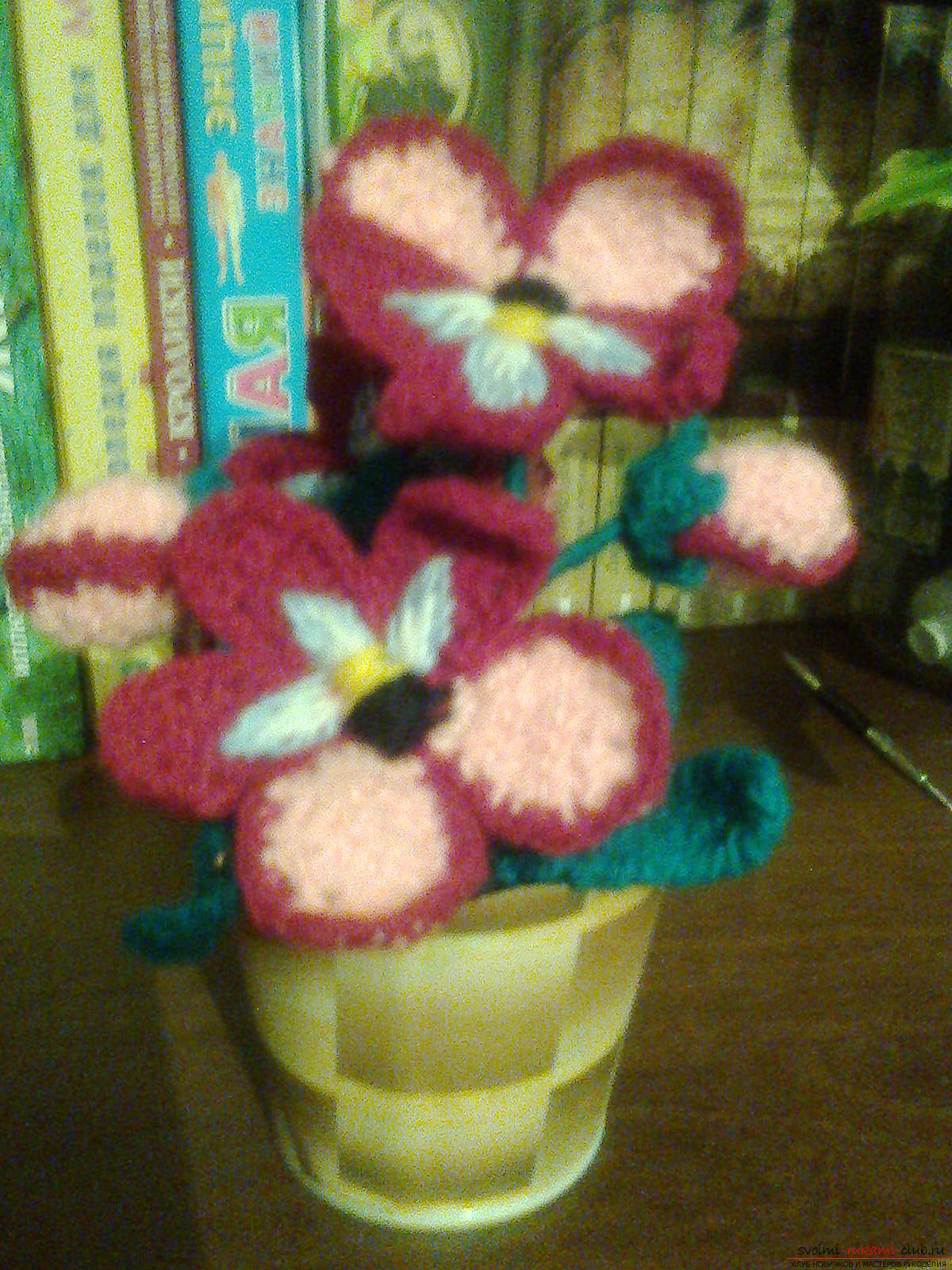 Knitted crochet flowers by the author's scheme look beautiful and unique .. Photo №1