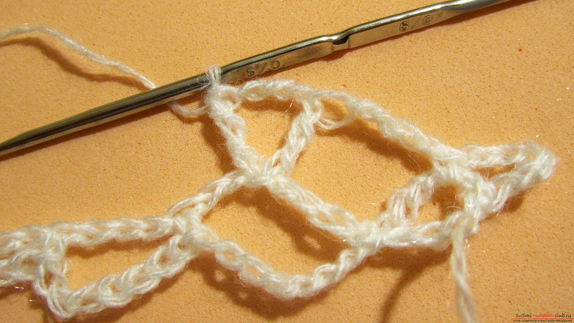 The master class is dedicated to knitting a beautiful stitch with a crochet. Picture №10