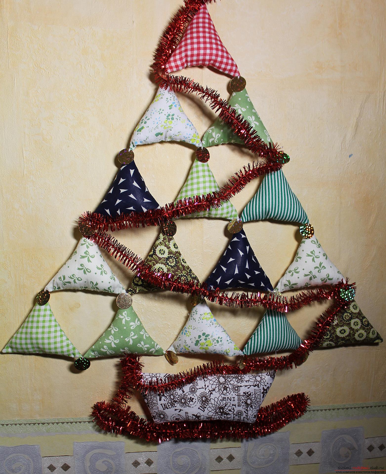 In this master class to create a New Year's craft, you'll learn how to sew an unusual Christmas tree that will decorate your room .. Photo №1