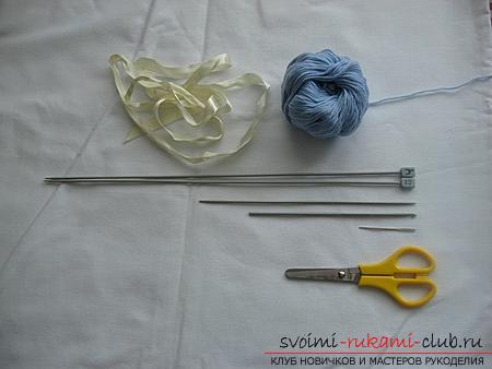 We knit booties with knitting needles for newborns by step-by-step instructions, with a detailed description and free schemes and photos that will be clear even for beginner needleworkers. Photo # 2
