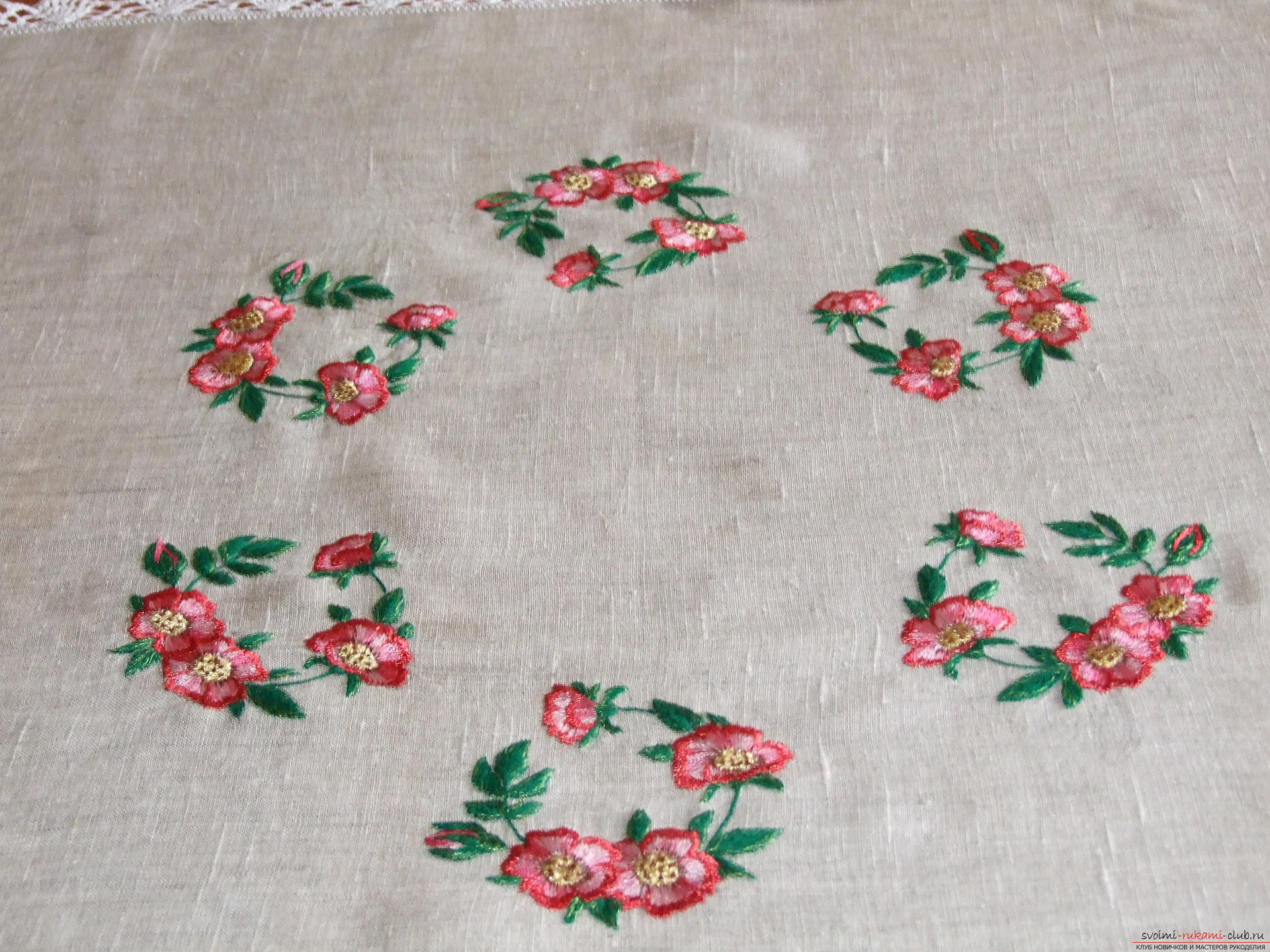 White tablecloth with embroidered flowers of rose hips. Photo №5