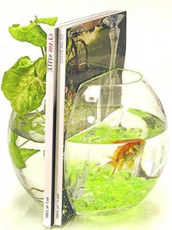 Кръгъл притежател на книга за аквариум