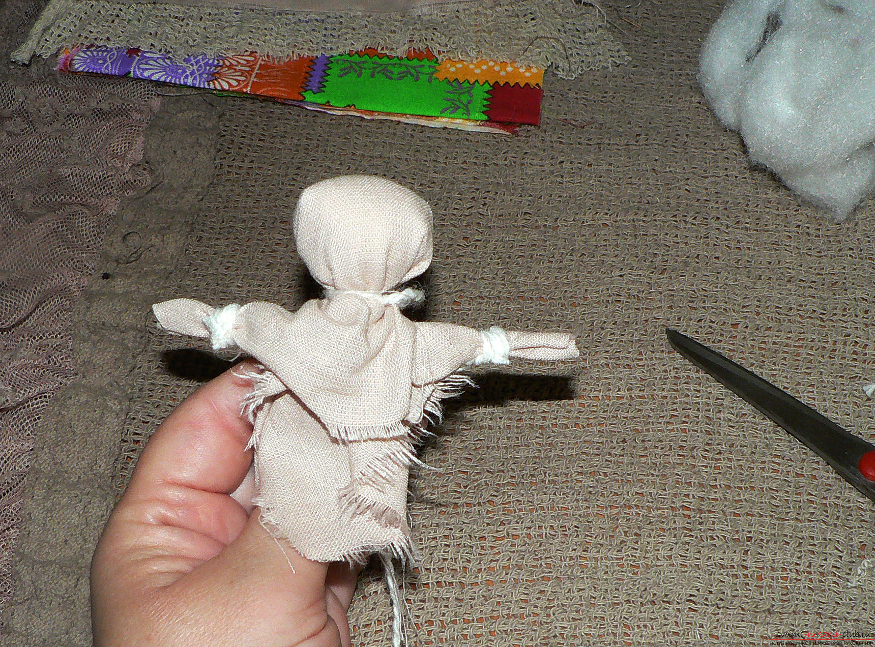 The master class will teach you how to sew a doll-amulet from cloth flaps. A beautiful doll will protect you or you can give it .. Photo # 8