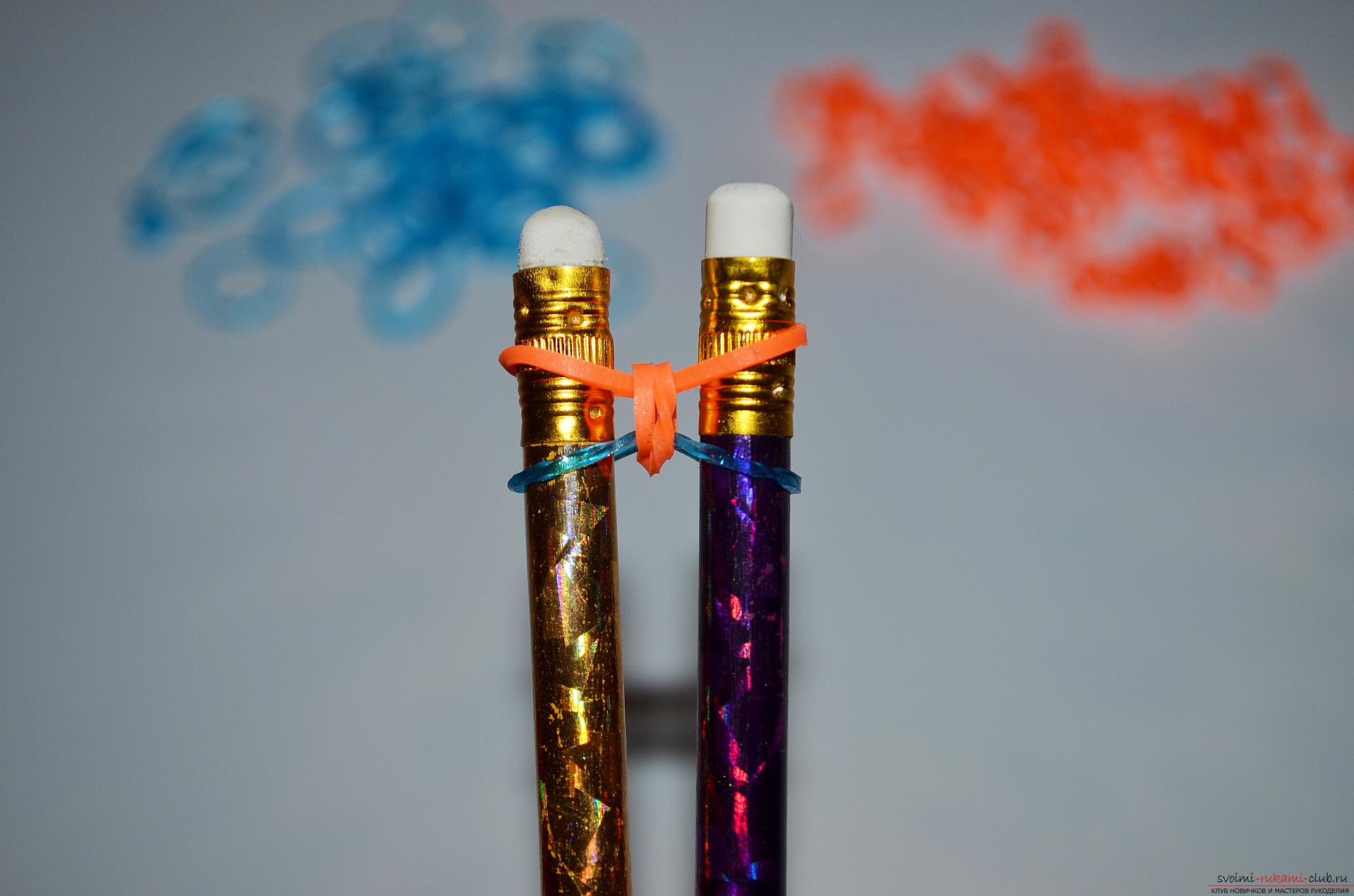 Photo to the lesson on making a bracelet from colored rubbery "Fish tail" on pencils. Photo №8