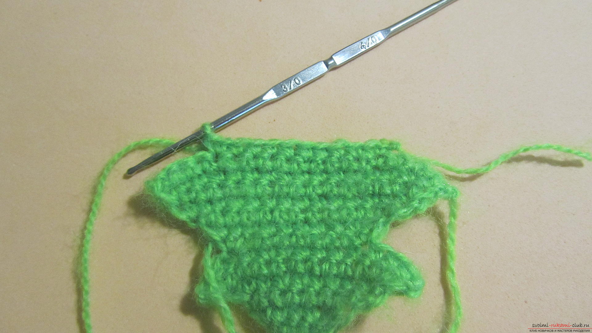A master class with a photo and description will hold crochet lessons for a small Christmas tree. Photo Number 14