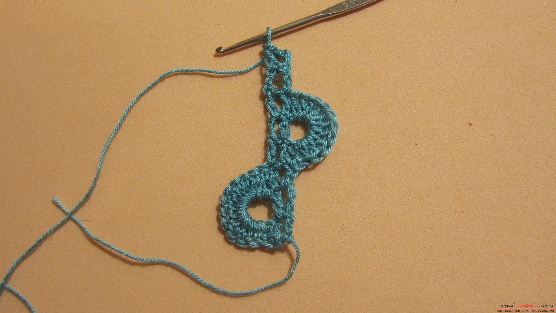 The master class will tell you in detail about crochet work on an openwork scarf. Photo Number 18