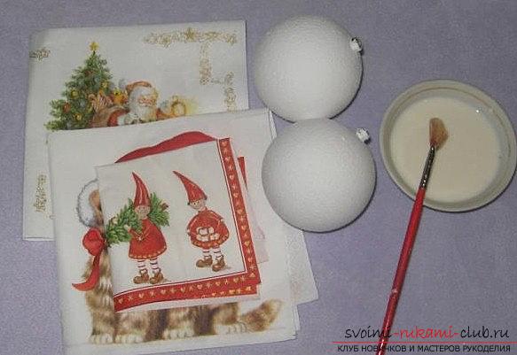 Decoupage of toys for the new year - crafts for the new year with their own hands. Photo №6