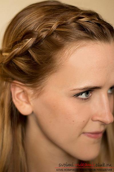 Interesting ideas for creating hairstyles with pigtails on medium hair themselves. Picture №3