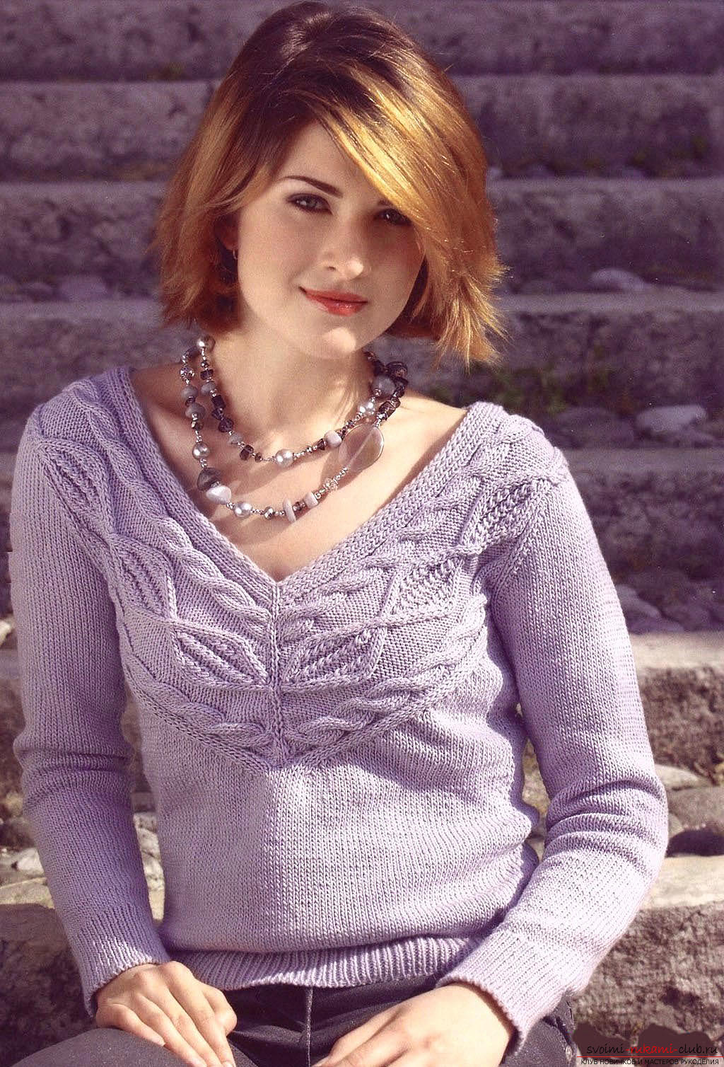 We knit a sweater with a simple pattern. Photo №4