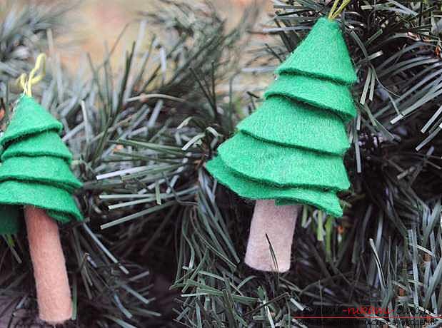 We form a toy from felt to a Christmas tree. Photo №7