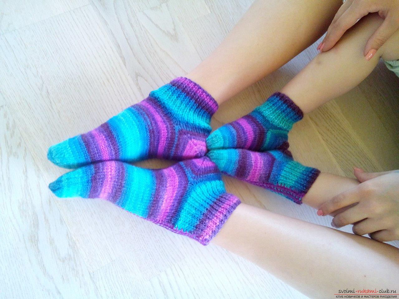 Красиві шкарпетки для мами і для доньки. фото №2