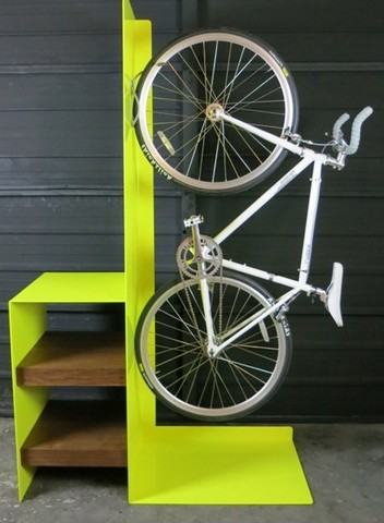 Шафа-полиця для зберігання велосипеда на балконі