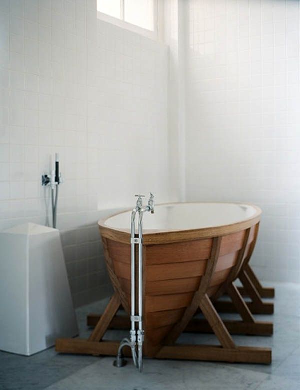 Ξύλινο μπάνιο - βάρκα 
