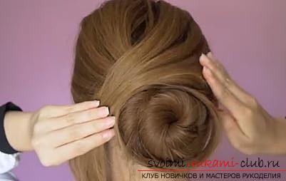 Рекомендації по створенню оригінальної зачіски на кожен день: пучок з перехресними пасмами своїми руками .. Фото №7