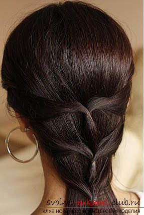 Make a beautiful everyday hairstyle with your own hands for medium-length hair. Picture №10