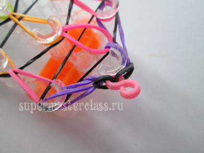 How to weave a bracelet of rubber bands on the machine: a lesson with a photo