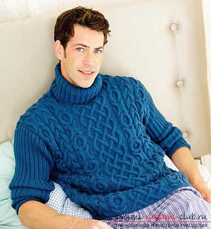 knitted with knitting needles for men green sweater with a relief pattern. Photo №1