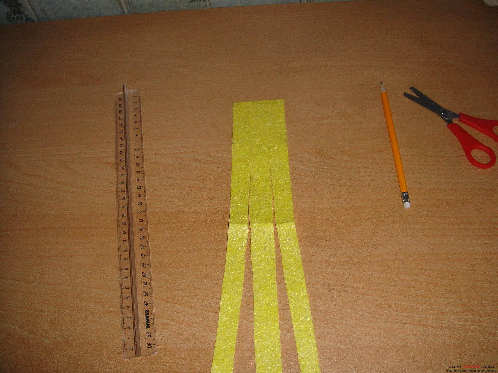 Master class, how to simply make a bookmark from a napkin. Photo №8