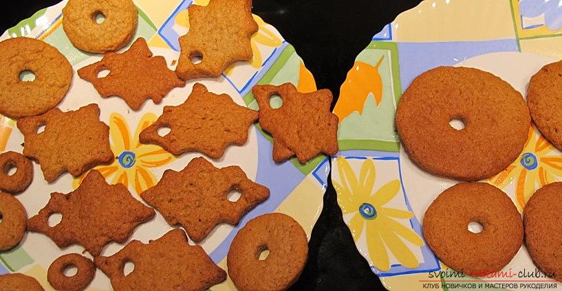 Baking ginger cookies 