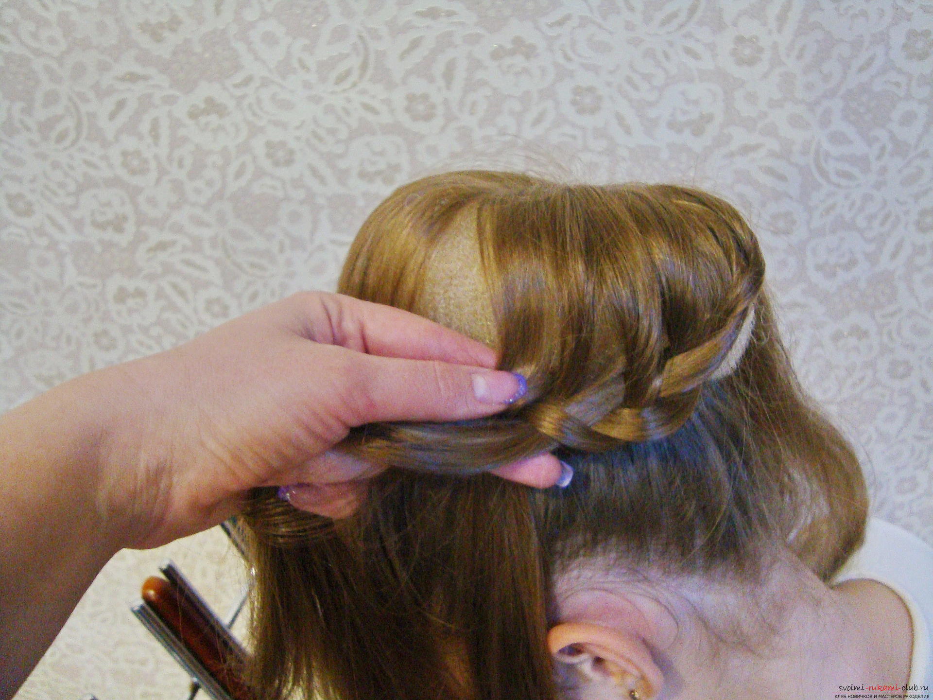 Photo to the lesson on the creation of a hairstyle for the New Year. Photo №7