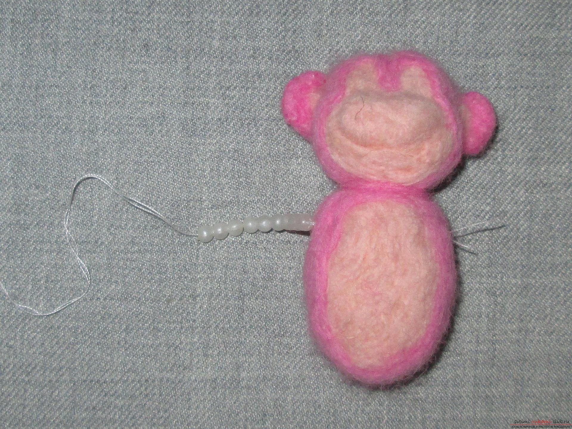 This master class felting out of wool will help make a toy monkey with your own hands. Photo Number 19