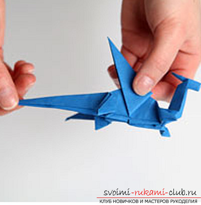 Blue dragon origami. Photo number 35