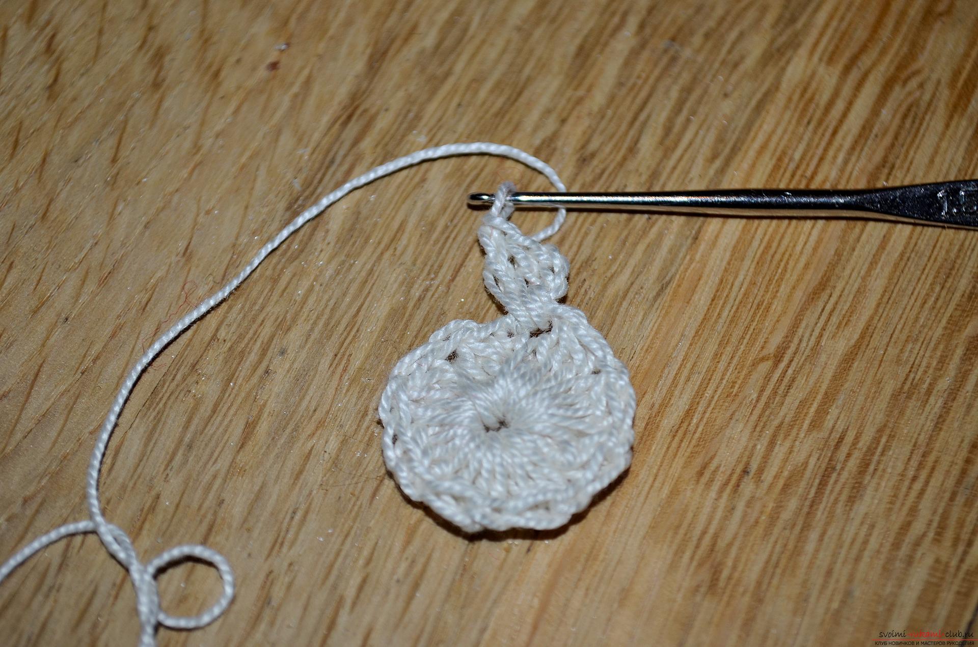 A crocheting lesson for the original cushion-needle bed with step-by-step recommendations and photos. Photo №5