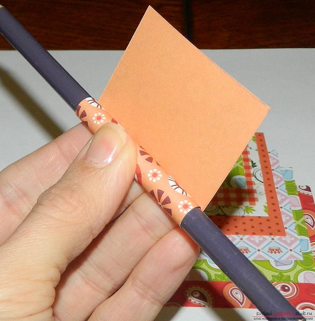 This master class will teach you how to make your own hands a New Year greeting card.