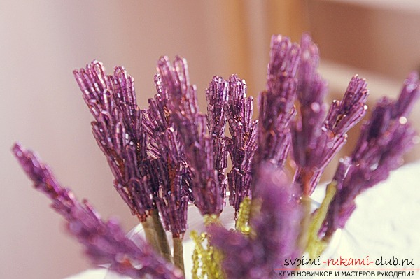 A bouquet of lavender from beads. Photo Number 11
