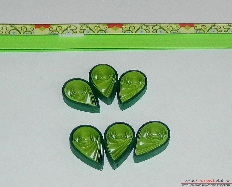 This master class will teach you how to make postcards with your own hands in quilling technique .. Photo # 14