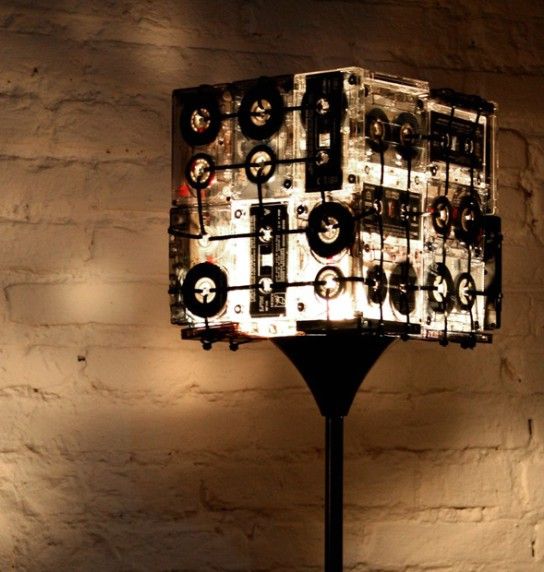 a lamp with your own hands from audiocassettes