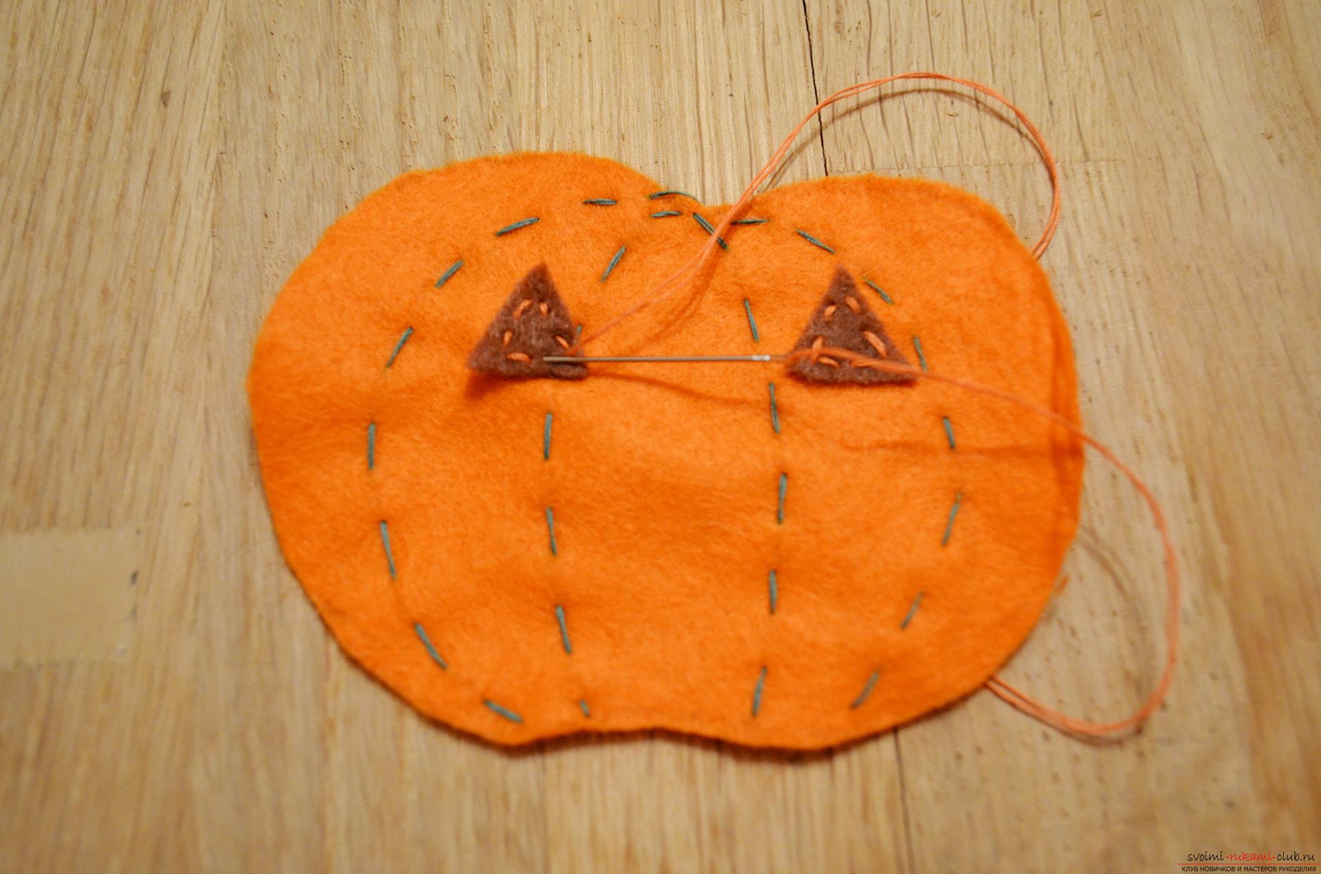 Photos for a lesson on making a pumpkin of felt on Halloween. Photo №7