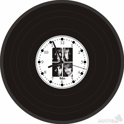 Clock from vinyl records with own hands