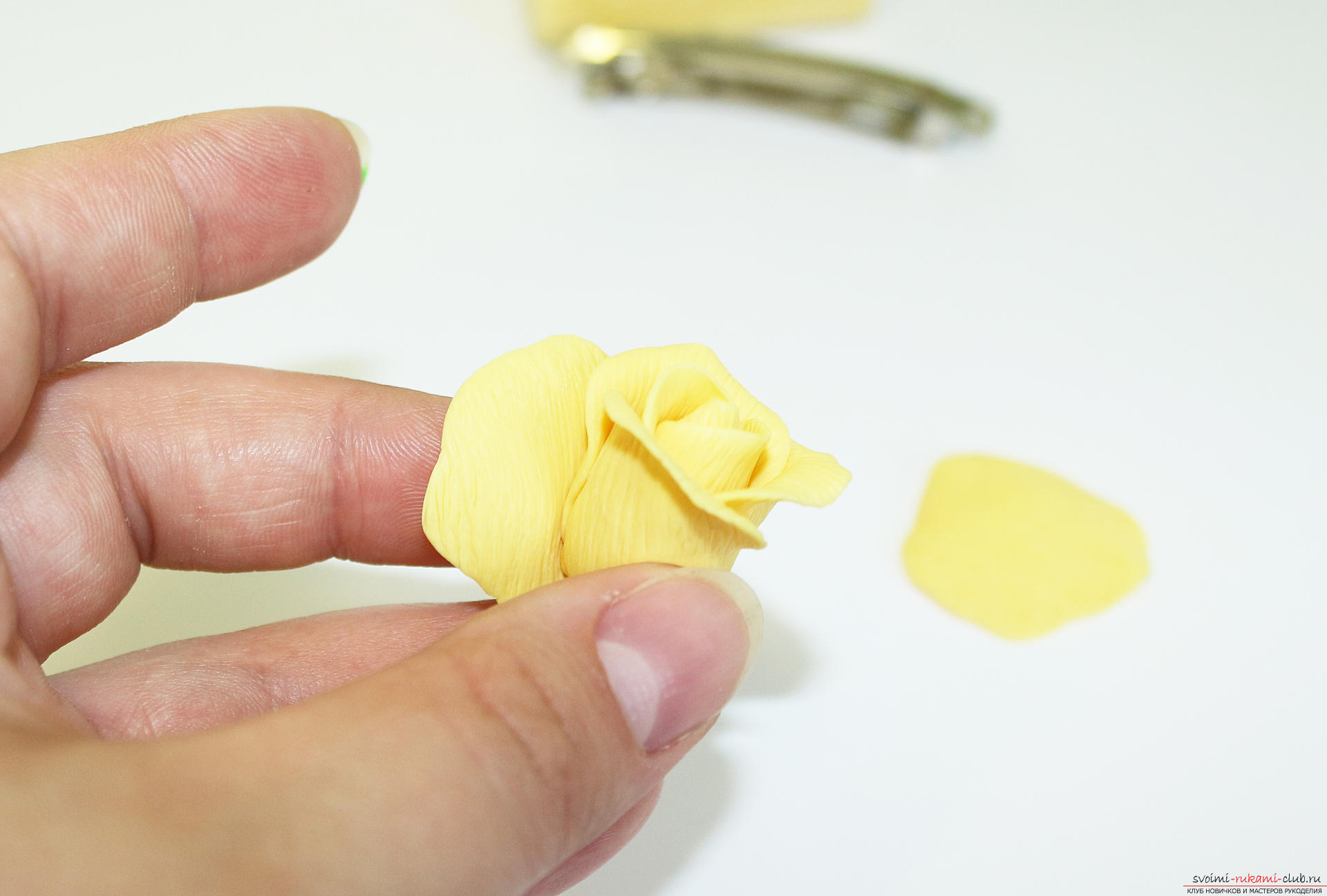 This detailed master class with a photo and description will teach you how to make your own flowers from polymer clay for a hair clip .. Photo №16