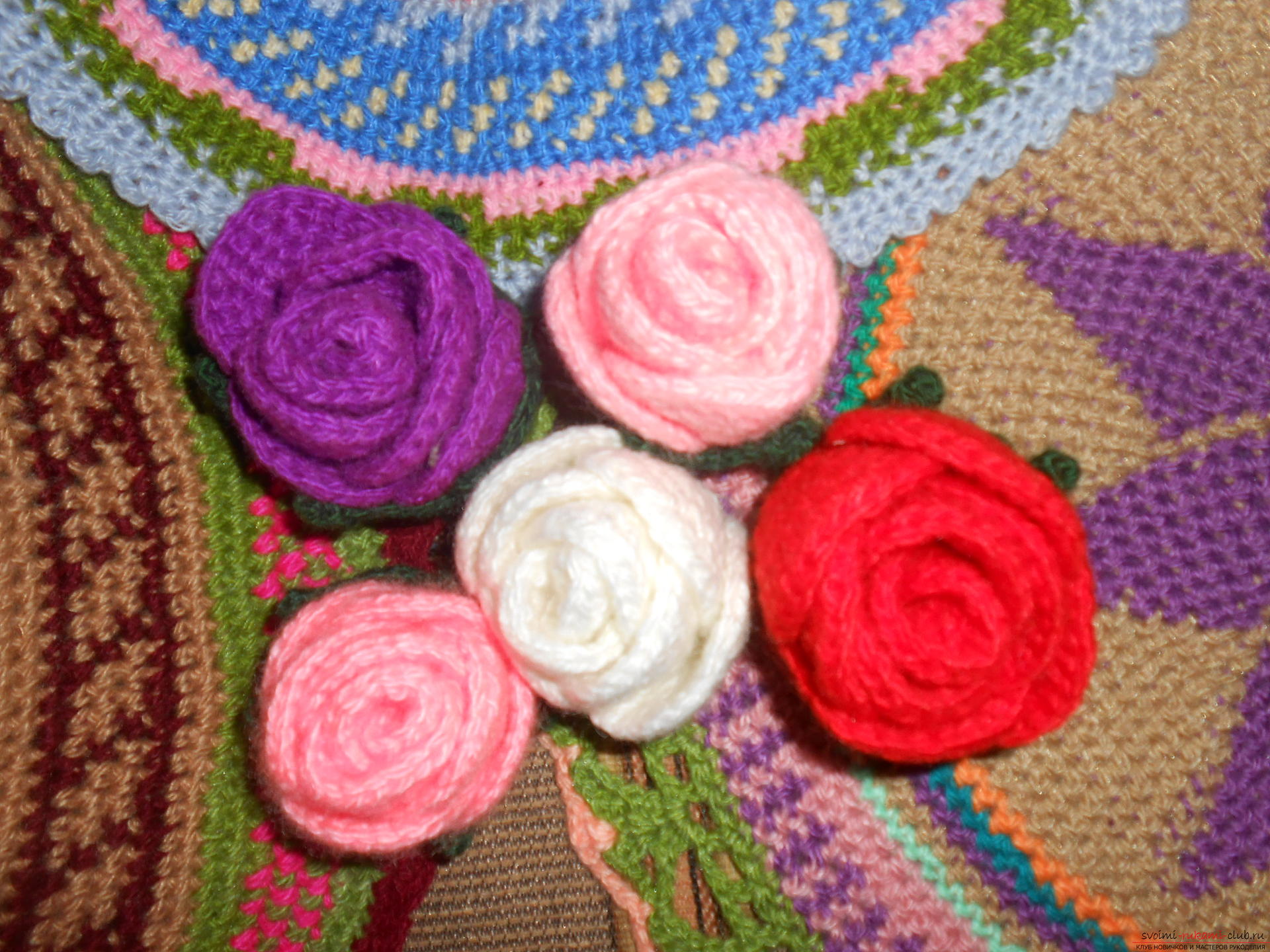 Crocheted handicrafts. Picture №3